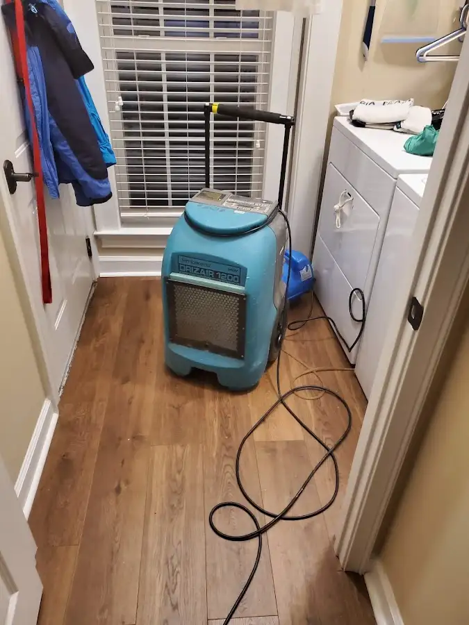 Commercial dehumidifier deployed for Crawl Space Restoration in Philadelphia